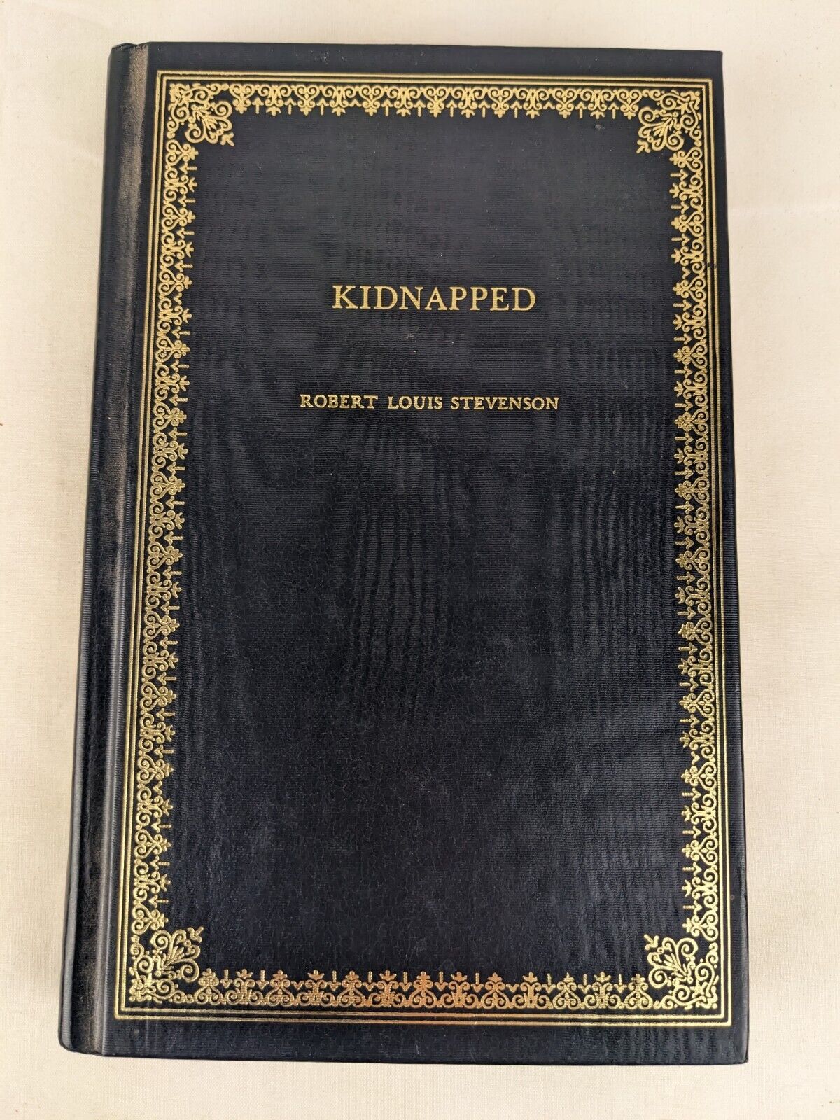 Kidnapped by Robert Louis Stevenson - Peebles classic library Vintage hardcover