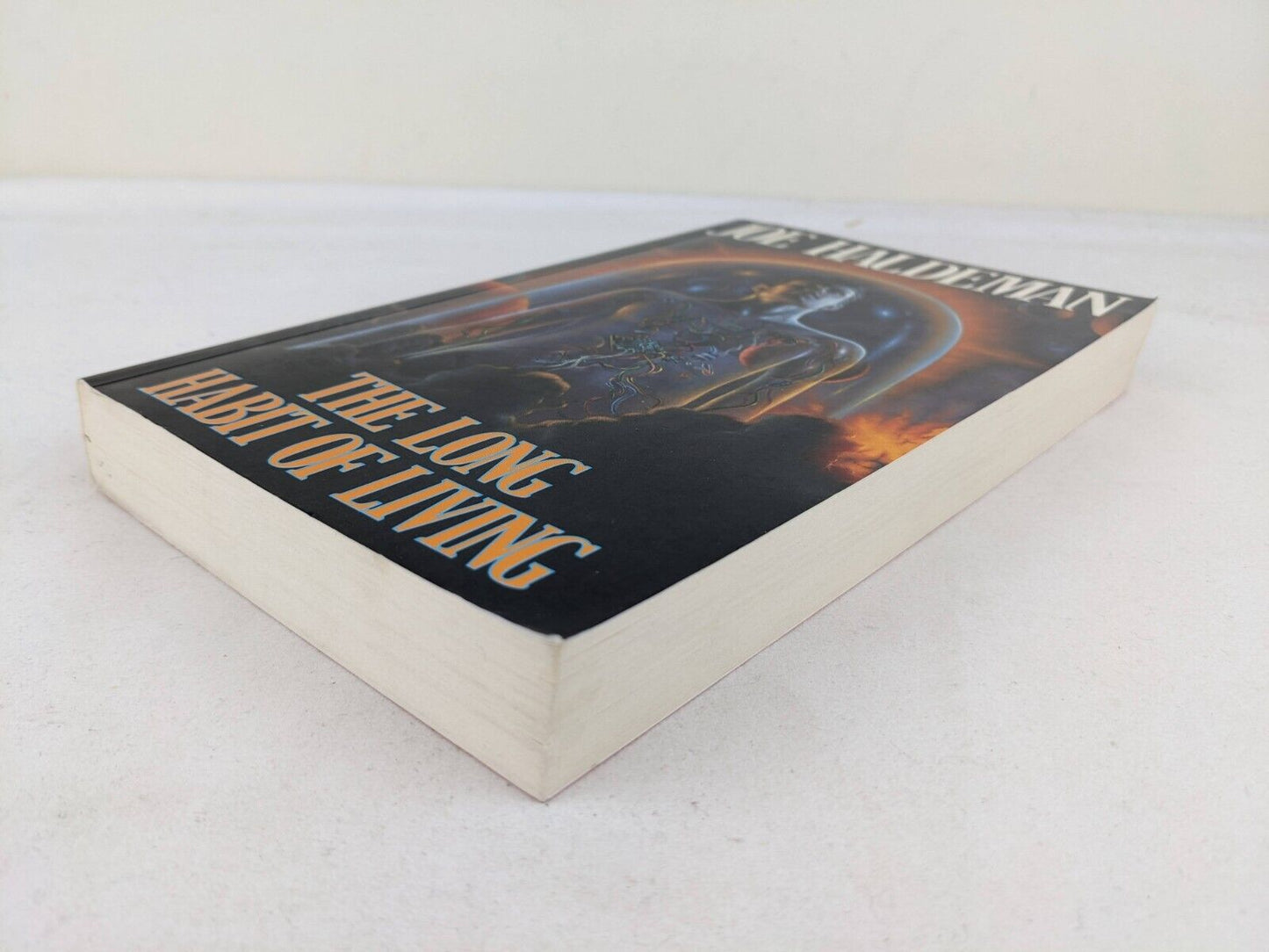 The long habit of living by Joe Haldeman 1989