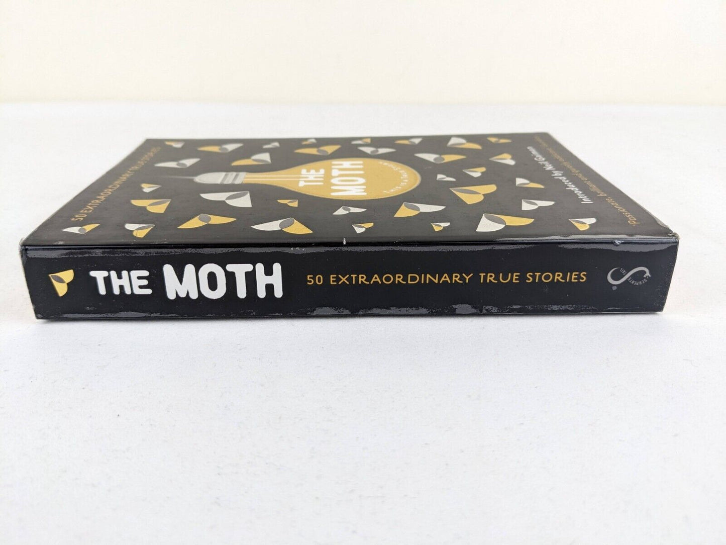 The moth edited by Catharine Burns 2015 Neil Gaiman