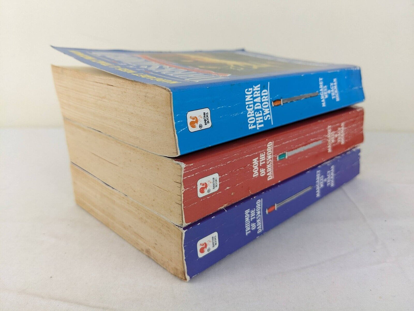 The darksword trilogy by Margaret Weis & Tracy Hickman 1994 - Alternate cover