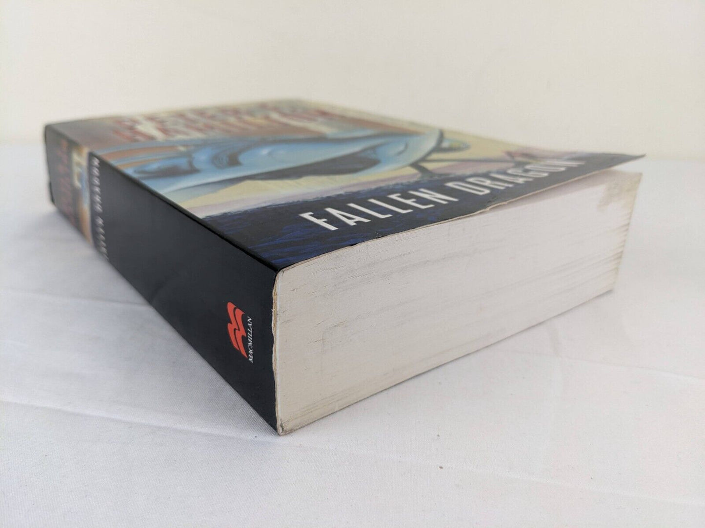 Fallen Dragon by Peter F. Hamilton 2001