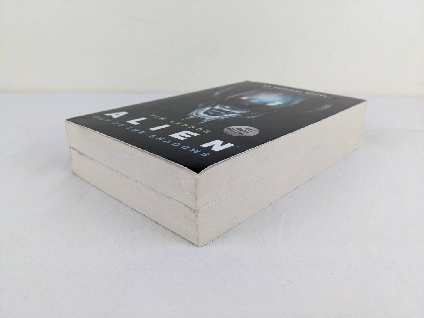Alien: Out of the shadows & Sea of sorrows by Tim Lebbon & James Moore 2014