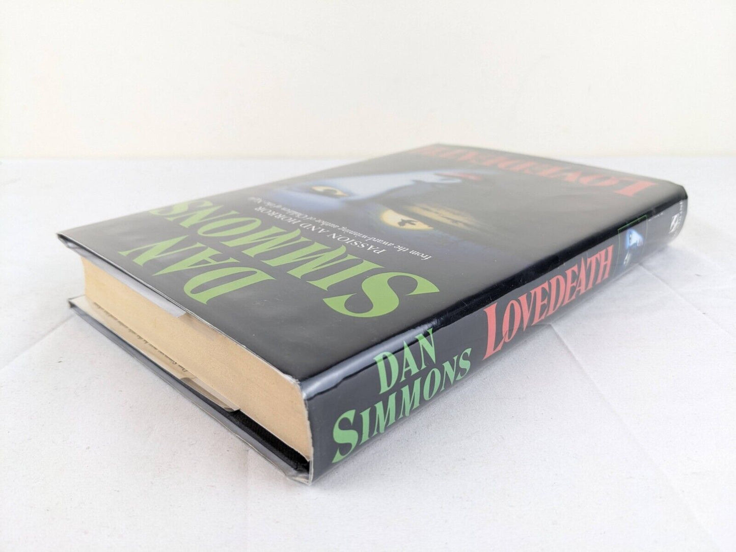 Lovedeath by Dan Simmons 1993 Hardcover Headline UK First Edition