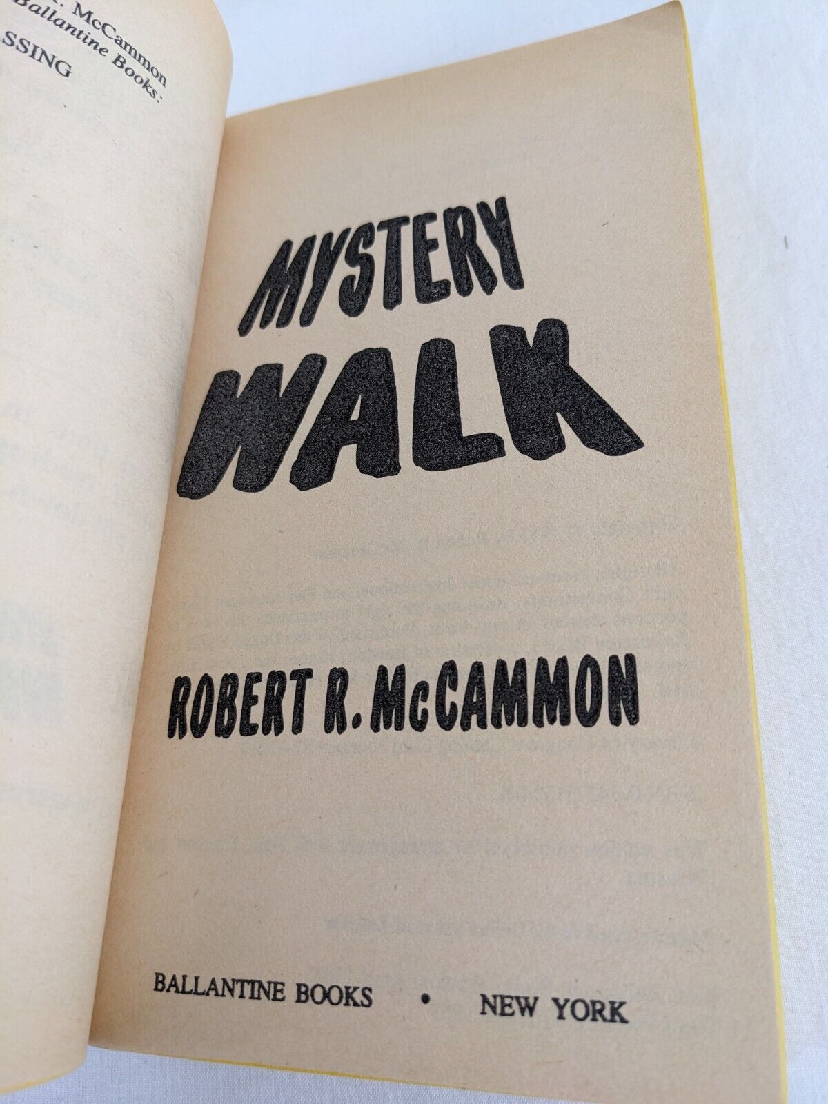 Mystery walk by Robert R. McCammon 1989