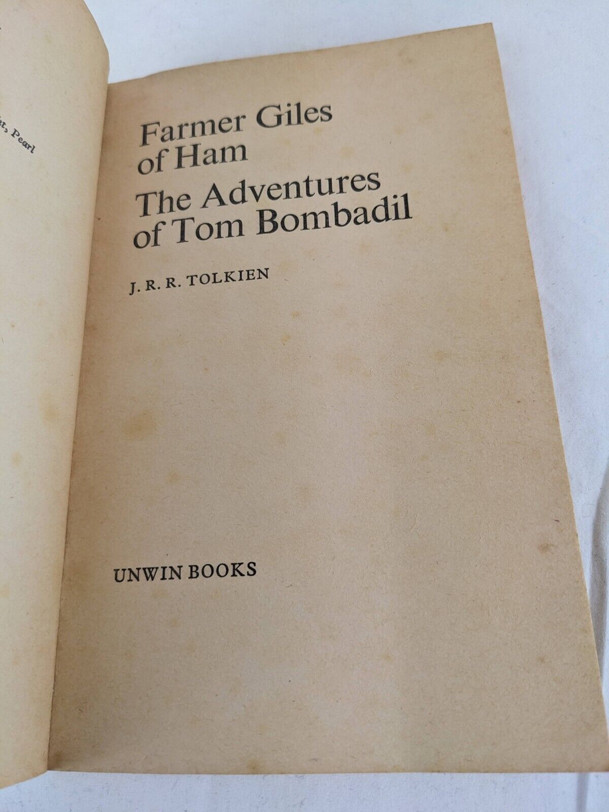 Farmer Giles of Ham / The Adventures of Tom Bombadil by J.R.R. Tolkien 1975