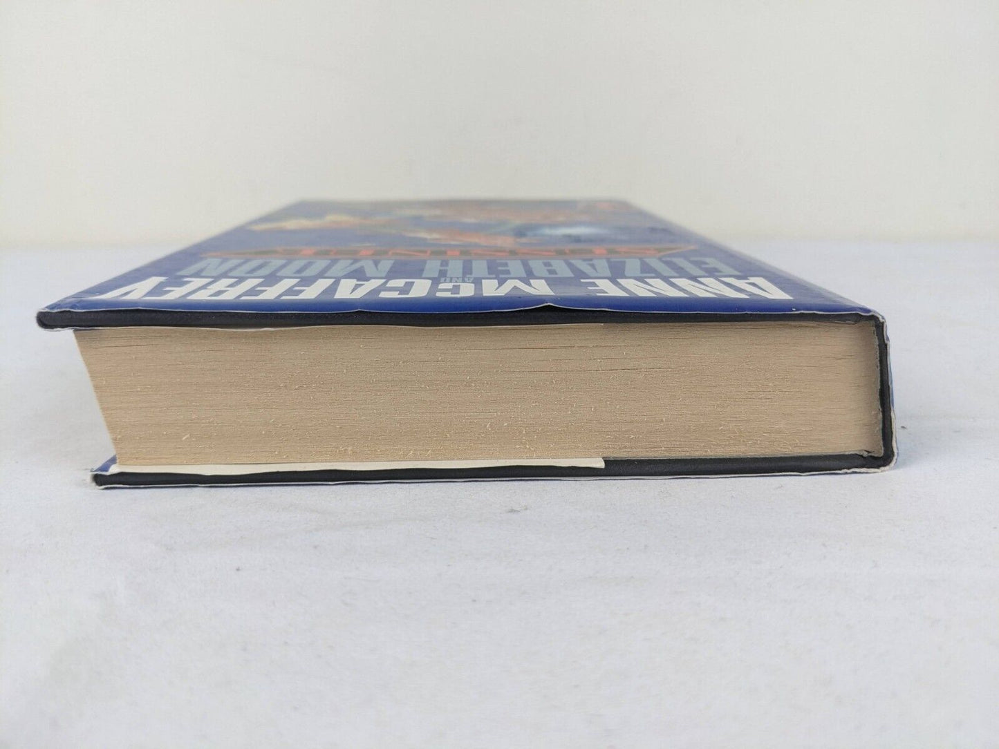 Sassinak by Anne McCaffrey & Elizabeth Moon 1991 hardcover - Planet Pirates