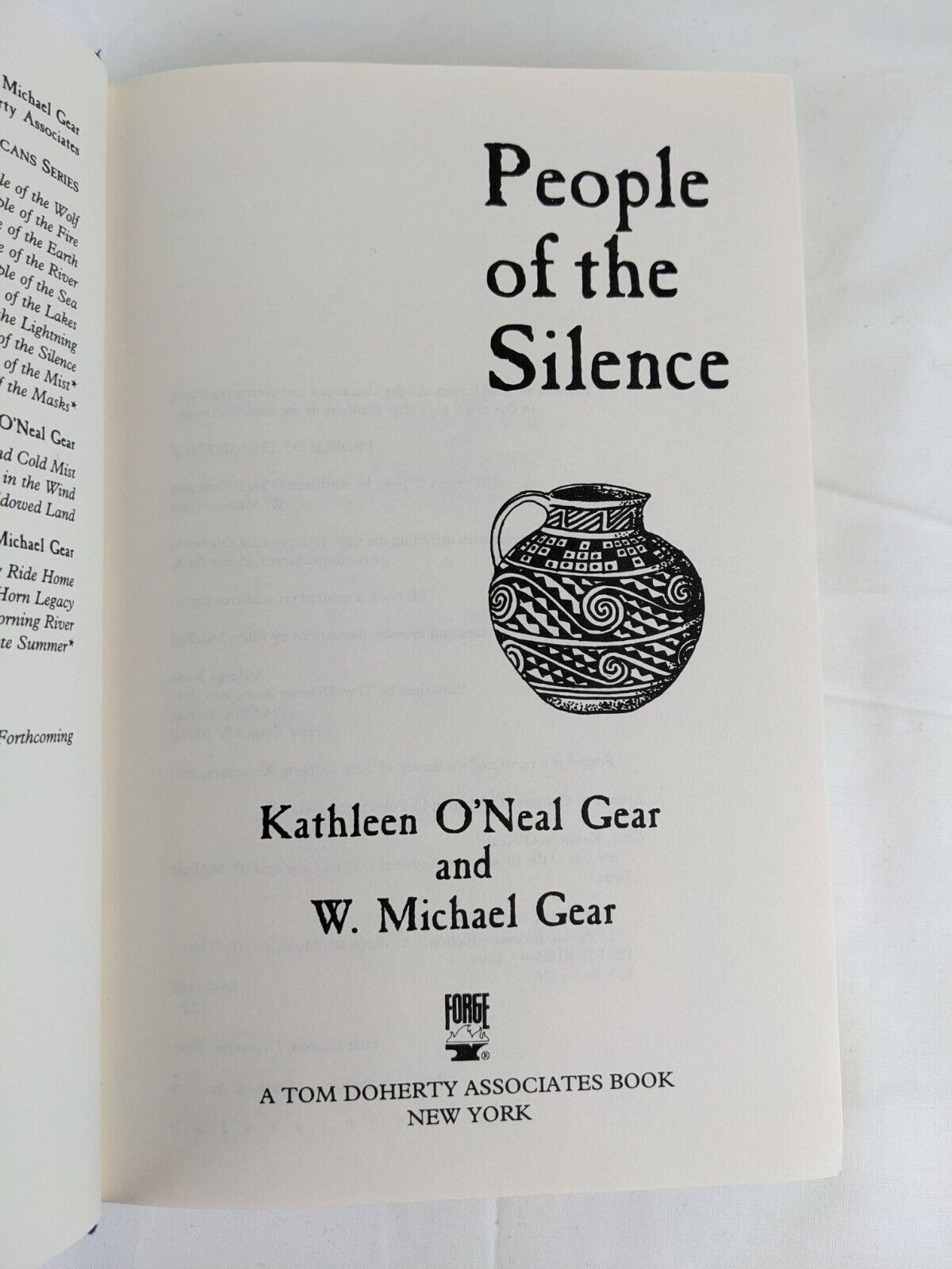People of the silence by Kathleen O'Neal Gear 1996 hardcover First Edition