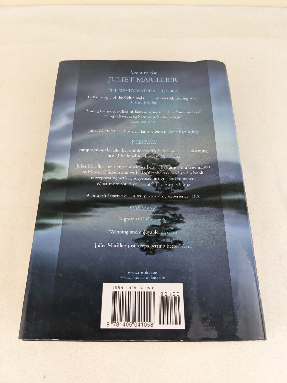 The dark mirror by Juliet Marillier 2004 Hardcover Bridei Chronicles RARE HC