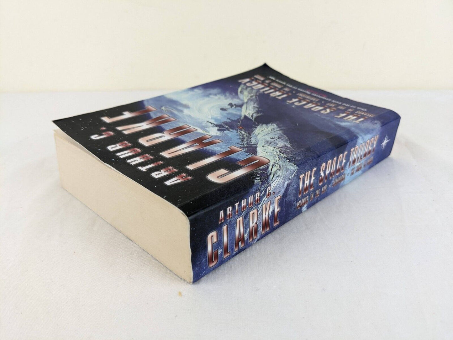 The space trilogy by Arthur Clarke 2001 Islands in sky, Earthlight, Sands Mars