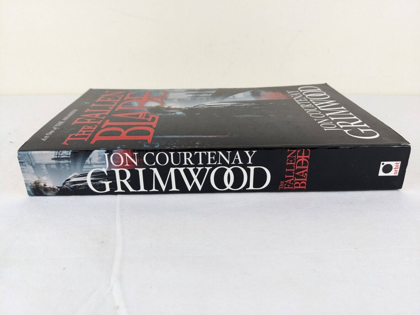 The fallen blade by Jon Courtenay Grimwood 2011 The assassini
