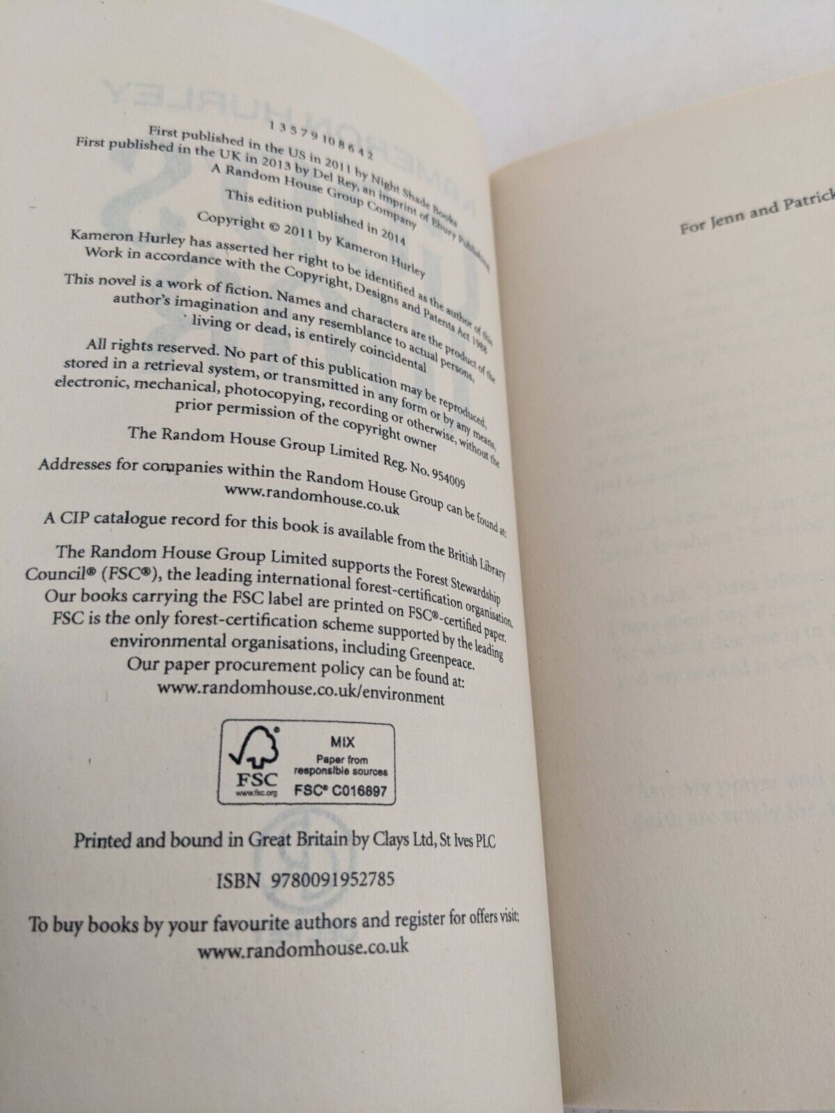 God's war by Kameron Hurley 2014 Bel Dame Apocrypha