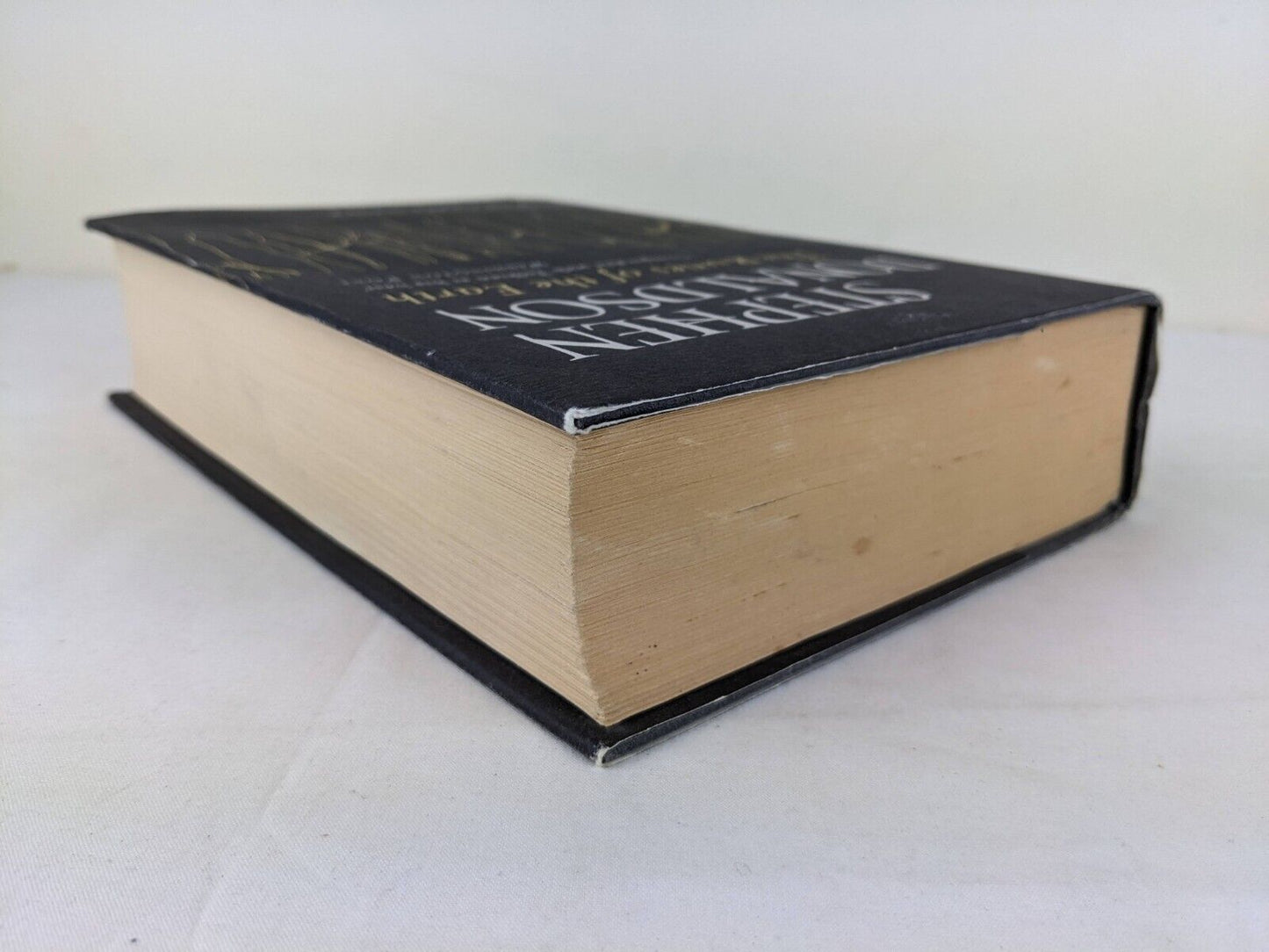 Last of Thomas Covenant: Runes of the earth Stephen Donaldson Hardcover 2004