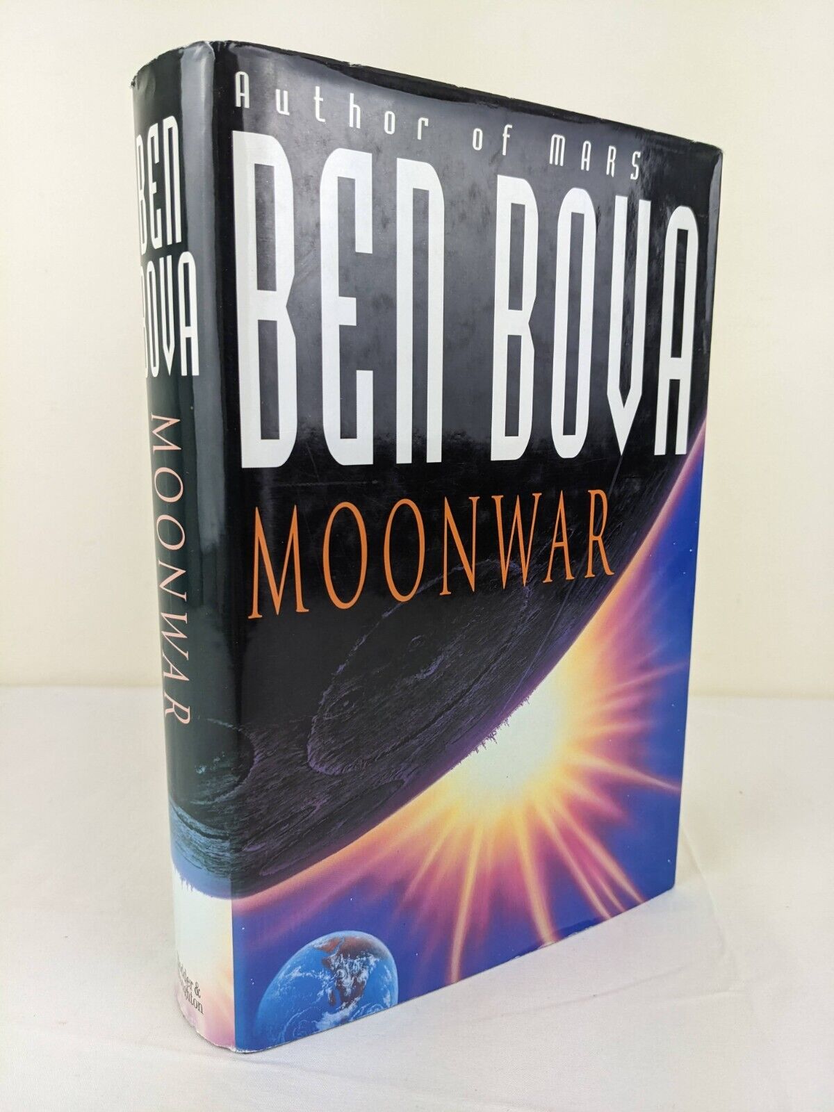 The Grand Tour: Moonwar by Ben Bova hardcover 1997