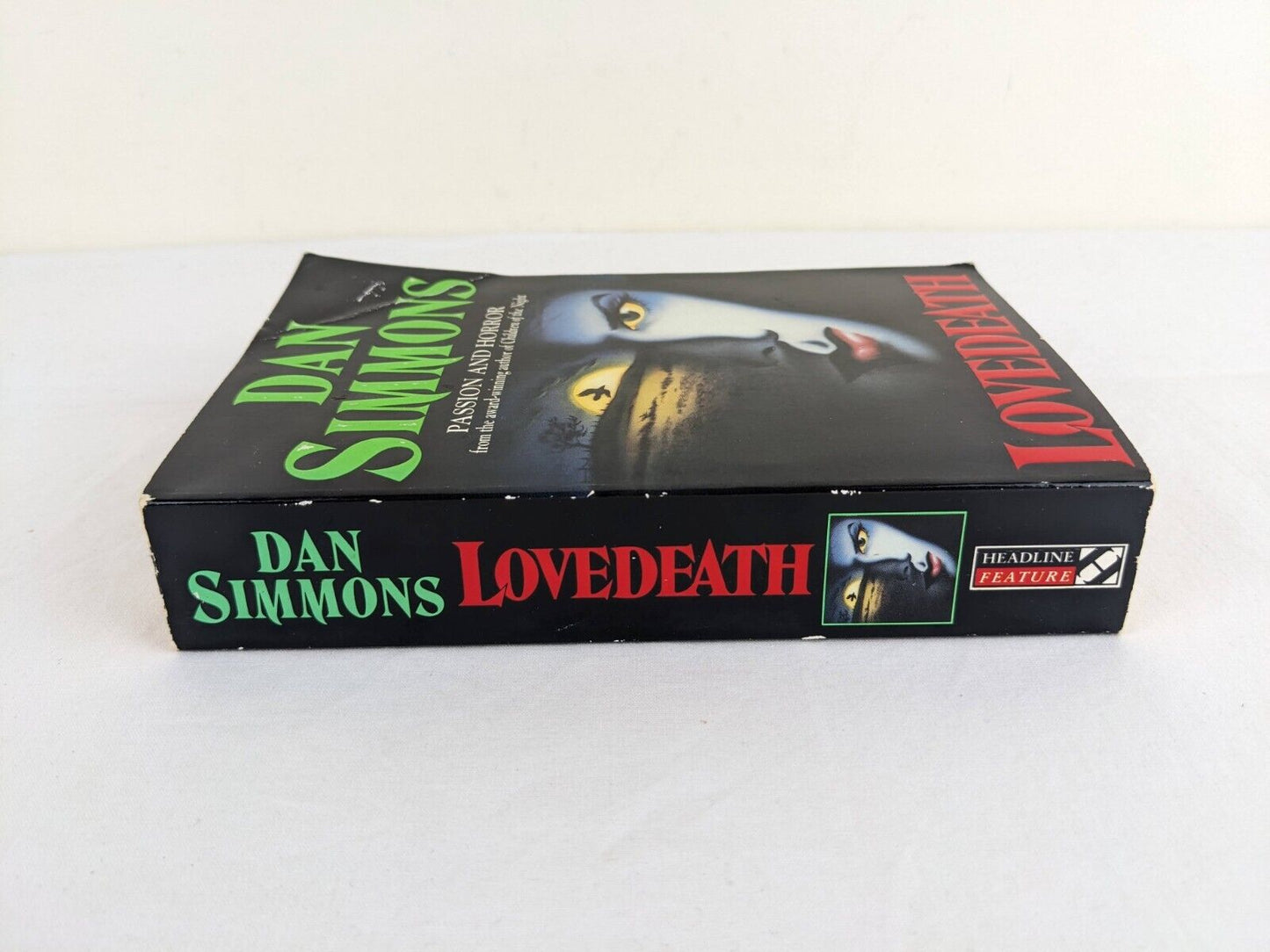 Lovedeath by Dan Simmons 1994
