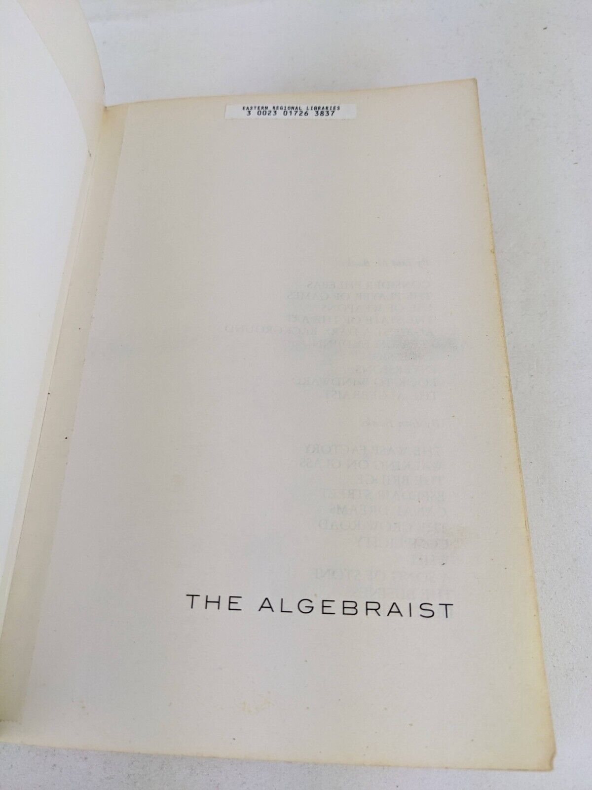 The Algebraist by Iain M. Banks 2004 (Ex-library book)