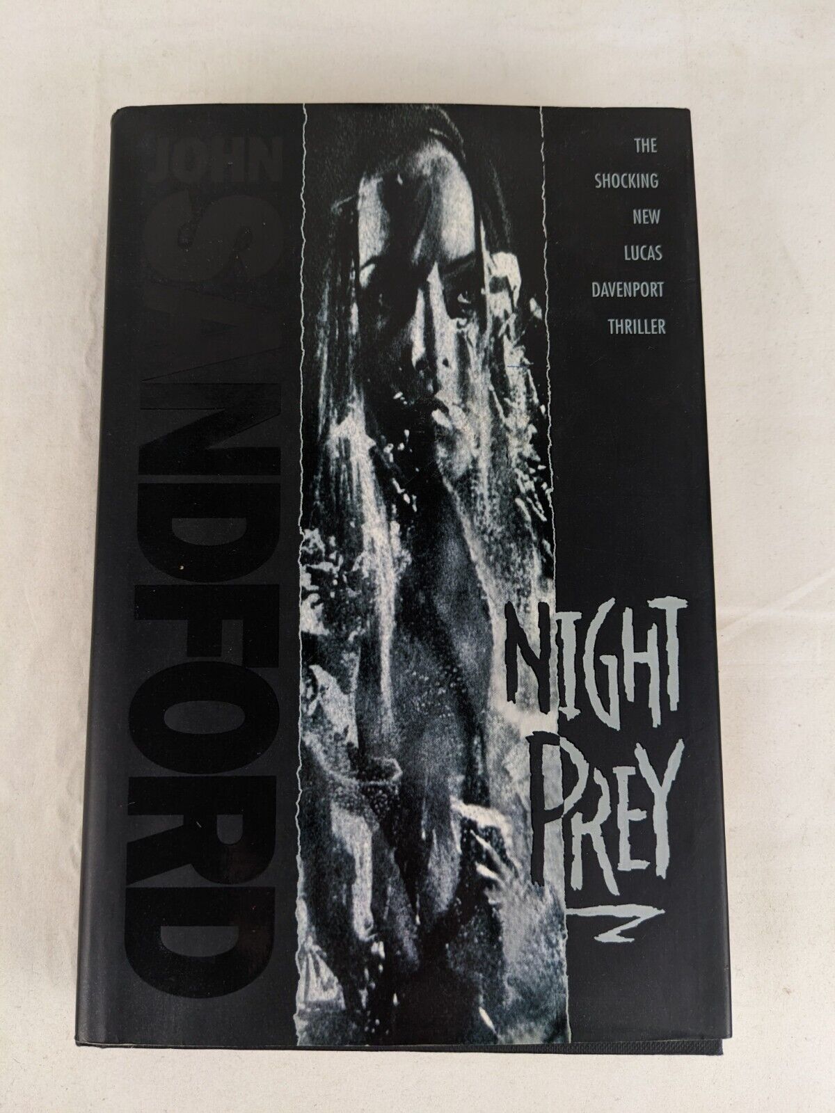 Night Prey by John Sandford 1994 hardcover - Lucas Davenport