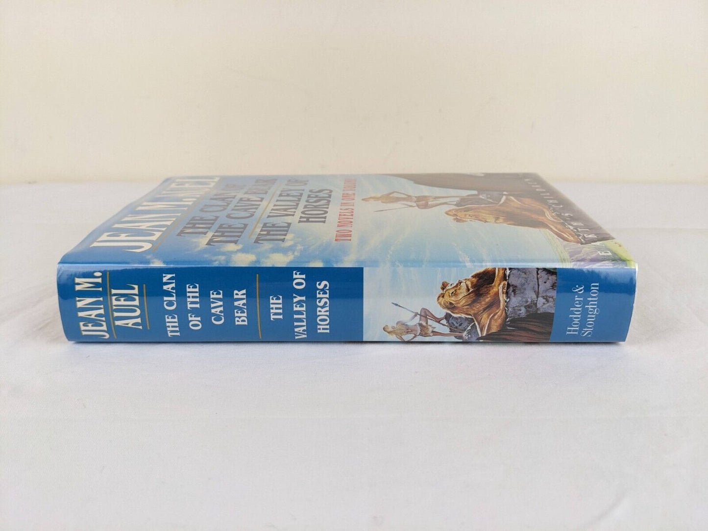 Cave bear & Valley of horses by Jean M. Auel 1994 Hardcover - Earth's children