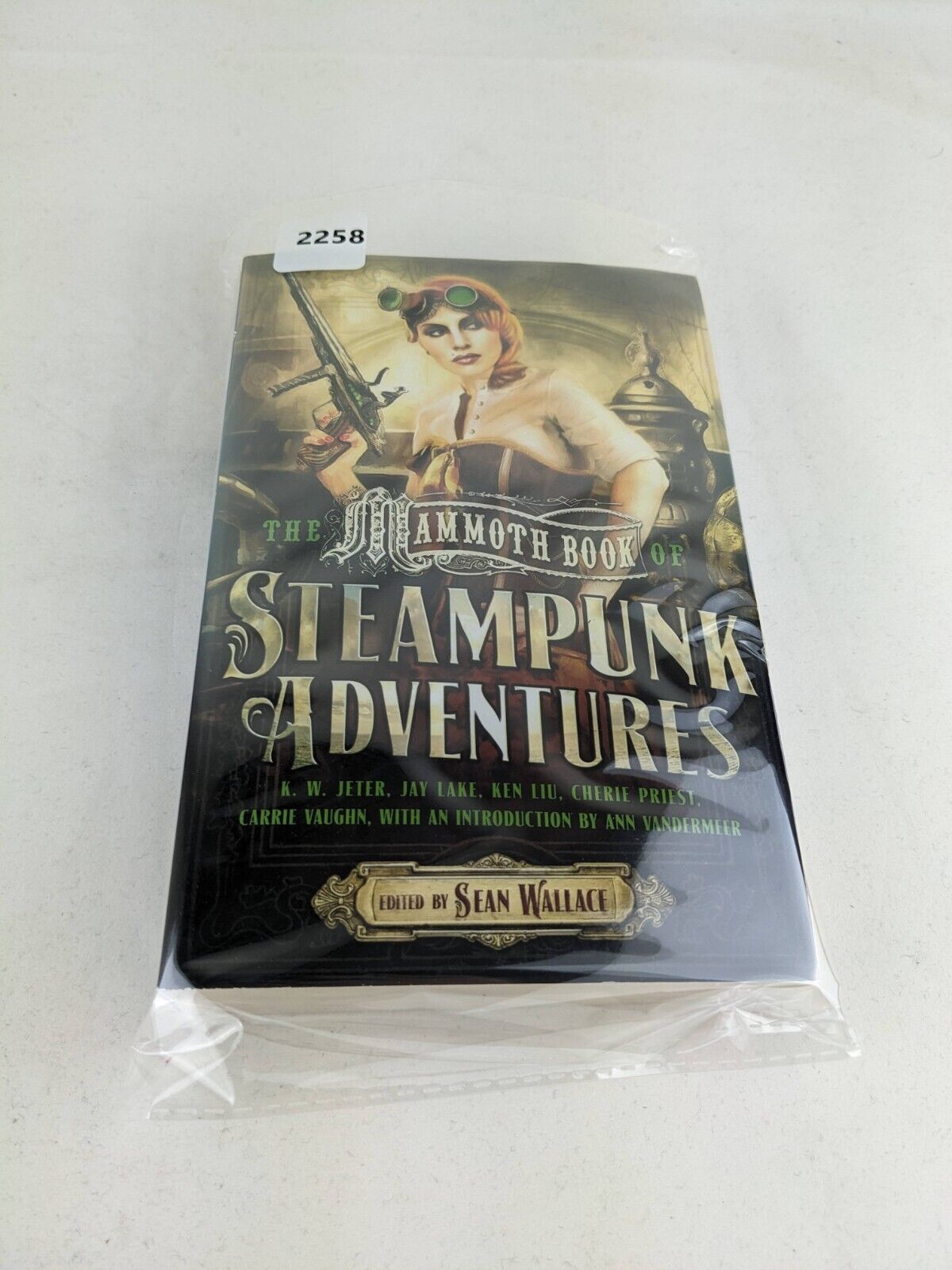 The mammoth book of Steampunk adventures by Sean Wallace 2014