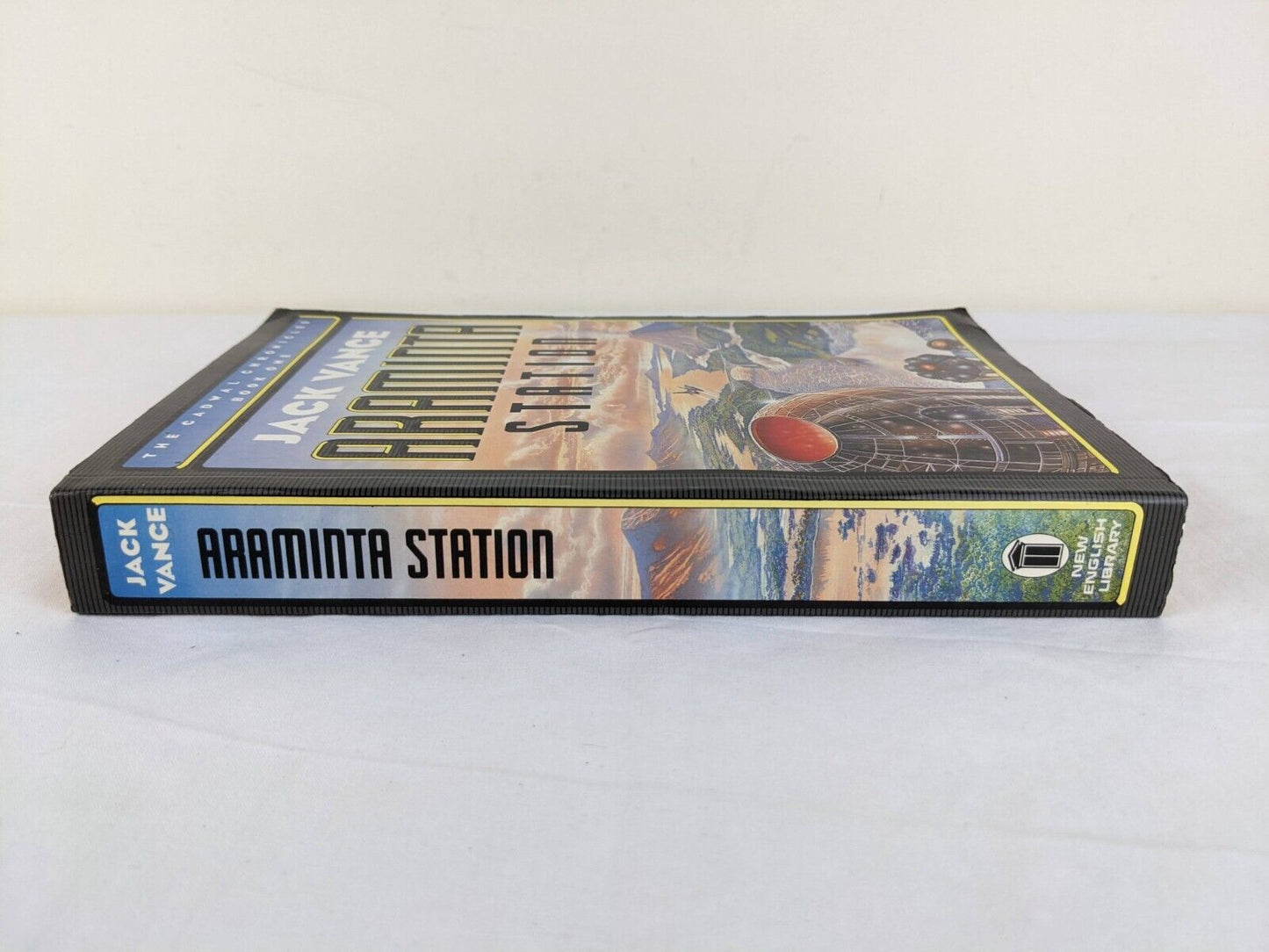 Araminta station by Jack Vance 1988 Cadwal chronicles