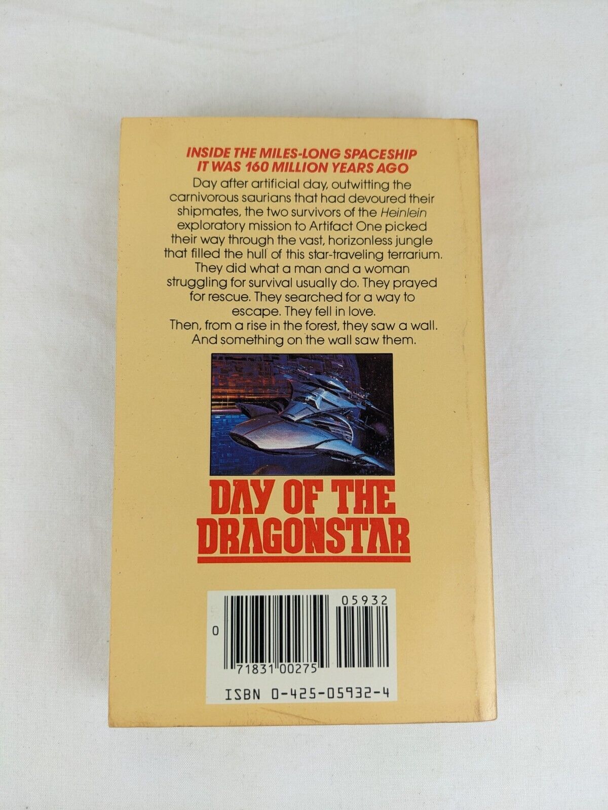 Day of the dragonstar by David F. Bischoff and Thomas F. Monteleone 1983