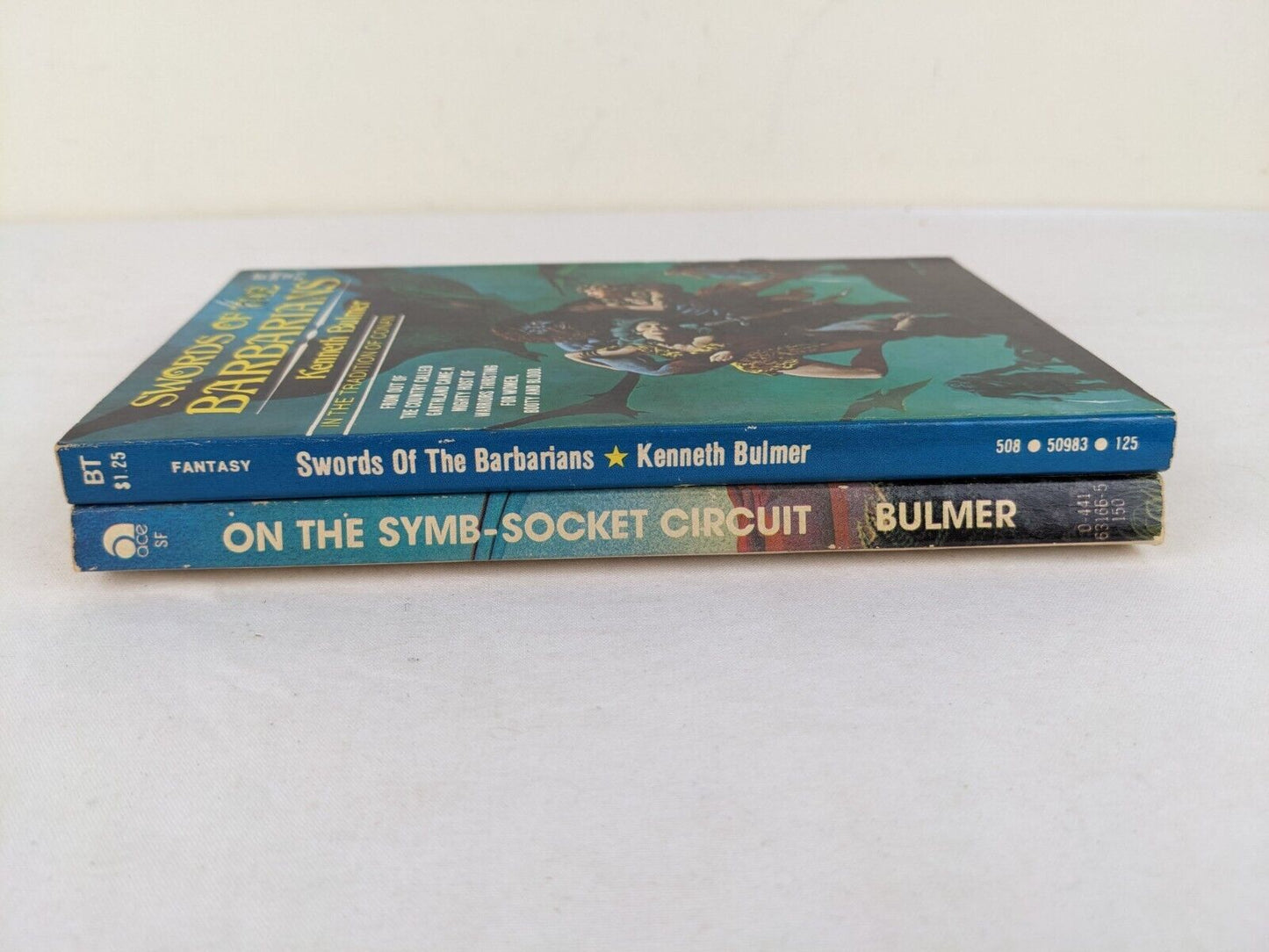 Swords of the Barbarians & On the Symb-socket circuit by Kenneth Bulmer 1970