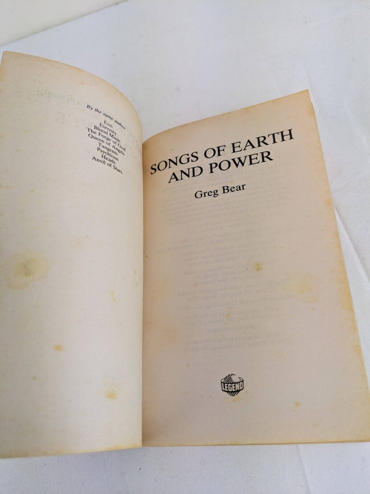 Songs of Earth and power by Greg Bear 1993