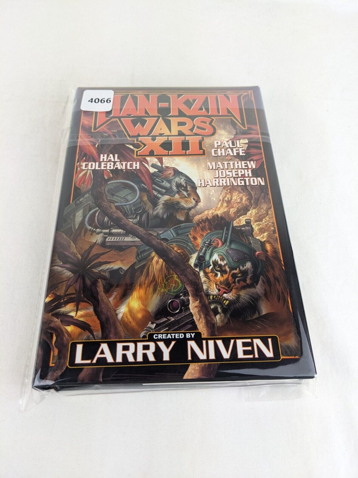 Man-Kzin wars XII by Hal Colebatch Larry Niven 2009 First Edition Hardcover Baen