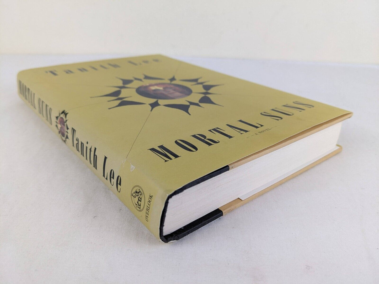 Mortal suns by Tanith Lee 2003 Hardcover First Edition