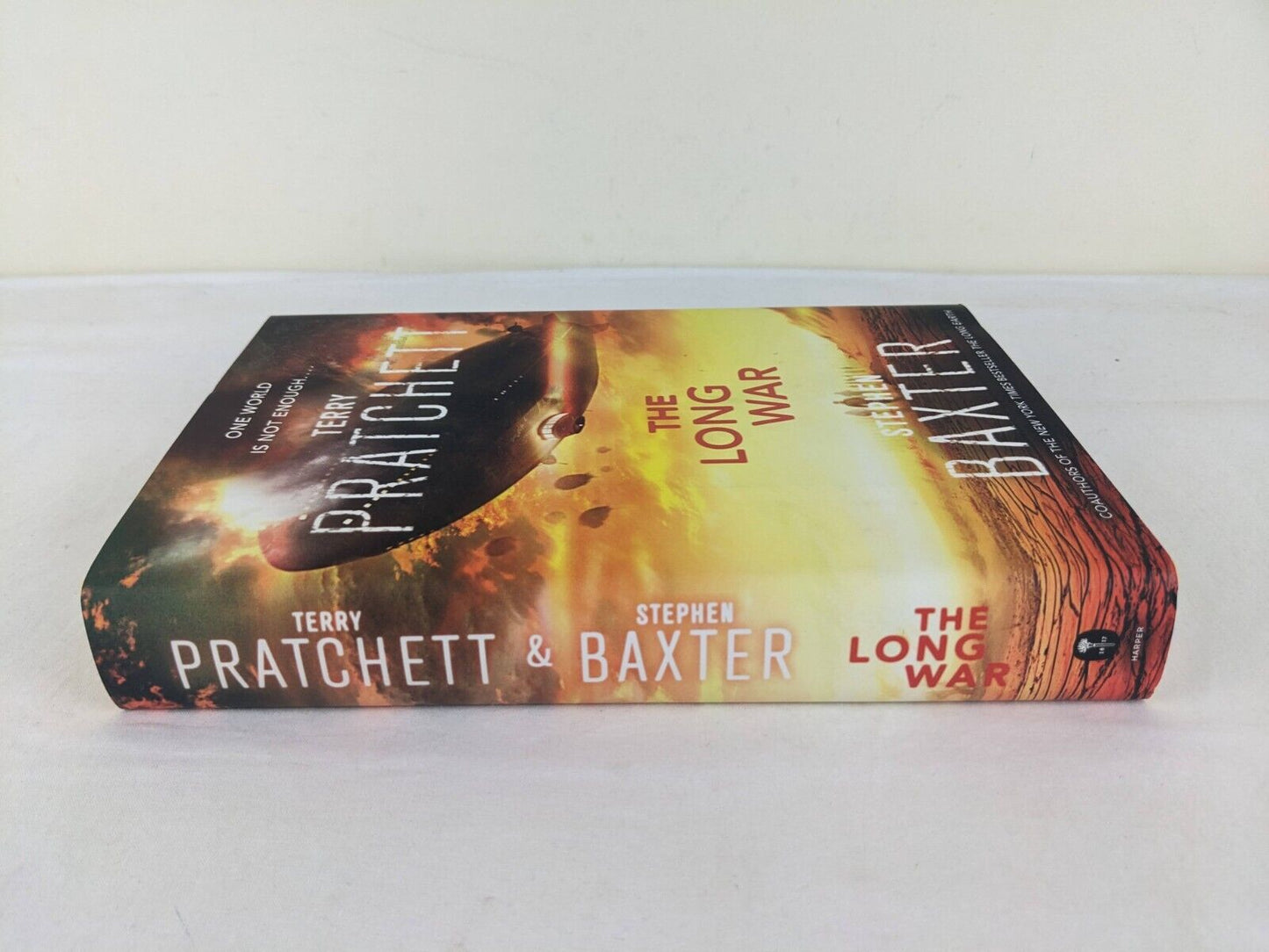 The long war by Terry Pratchett & Stephen Baxter Hardcover US First Edition 2013