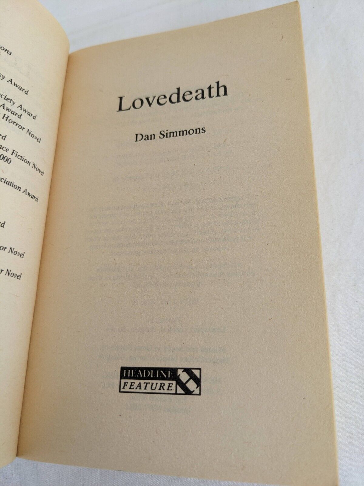 Lovedeath by Dan Simmons 1994