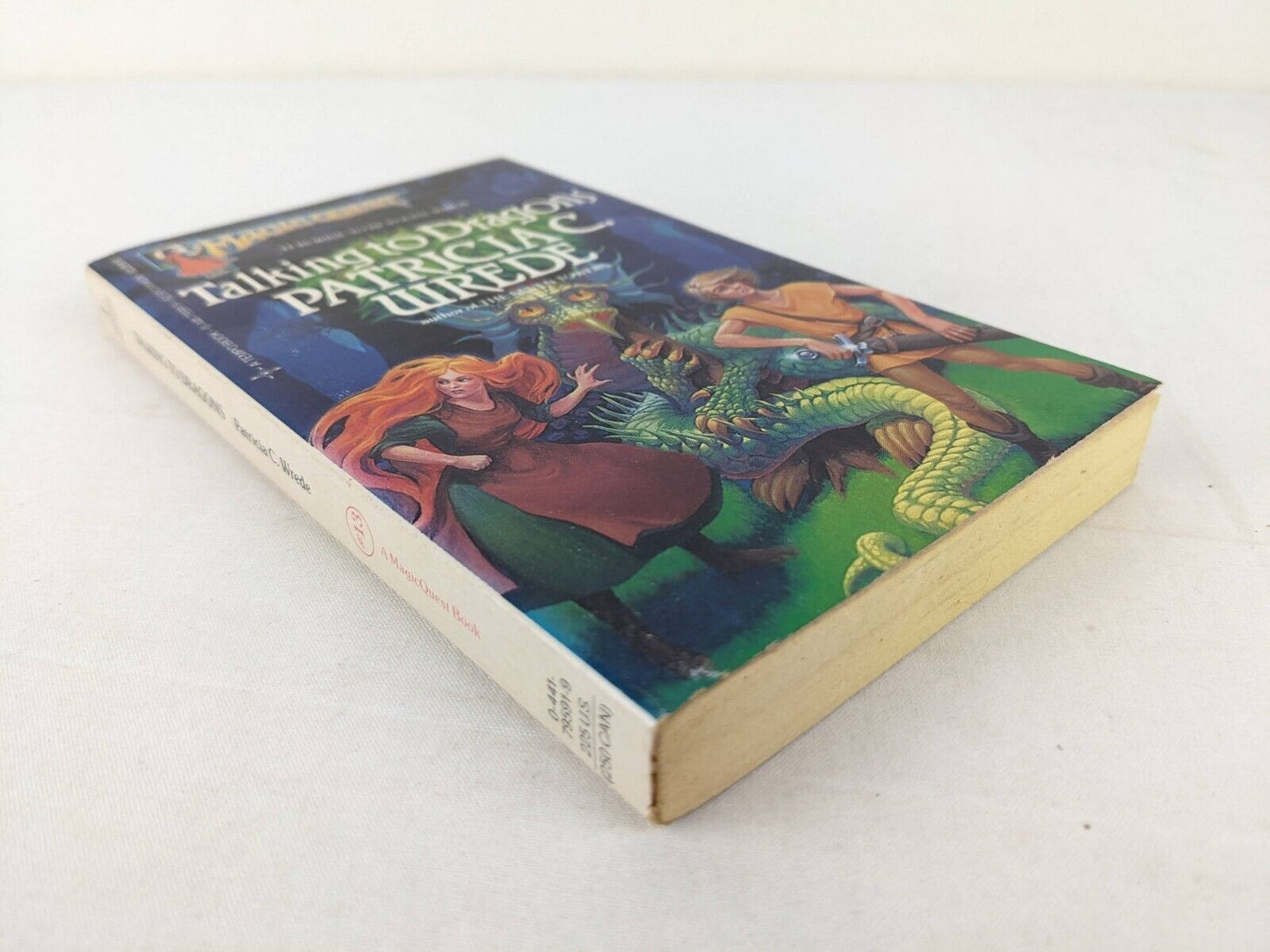 Talking to dragons by Patricia C. Wrede 1985 - Enchanted Forest Chronicles