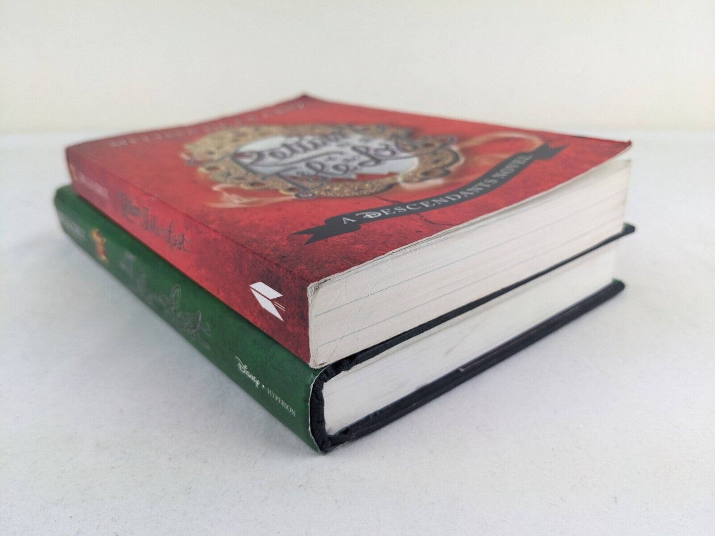 The isle of the lost & the return of the lost by Melissa De La Cruz 2015