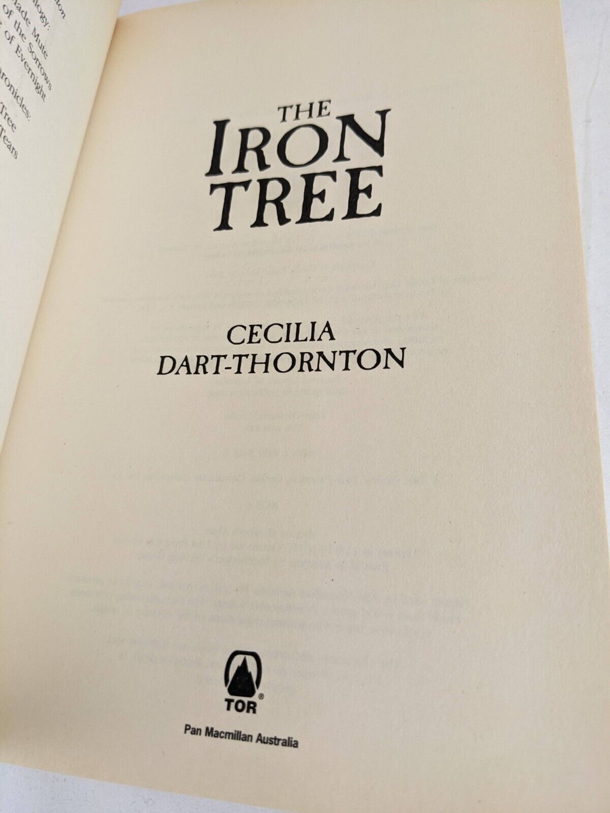 Crowthistle chronicles 1-3 by Cecilia Dart-Thornton 2004