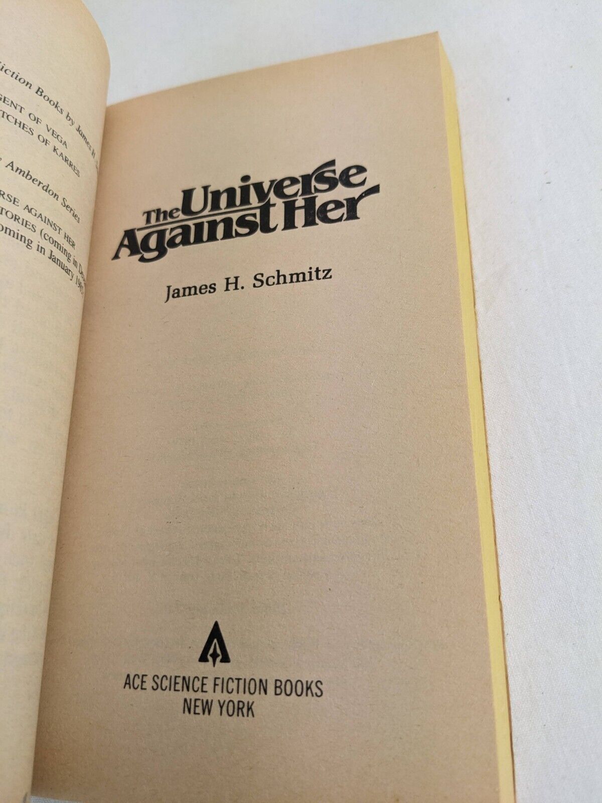 The universe against her by James H. Schmitz 1984 Telzey and Trigger