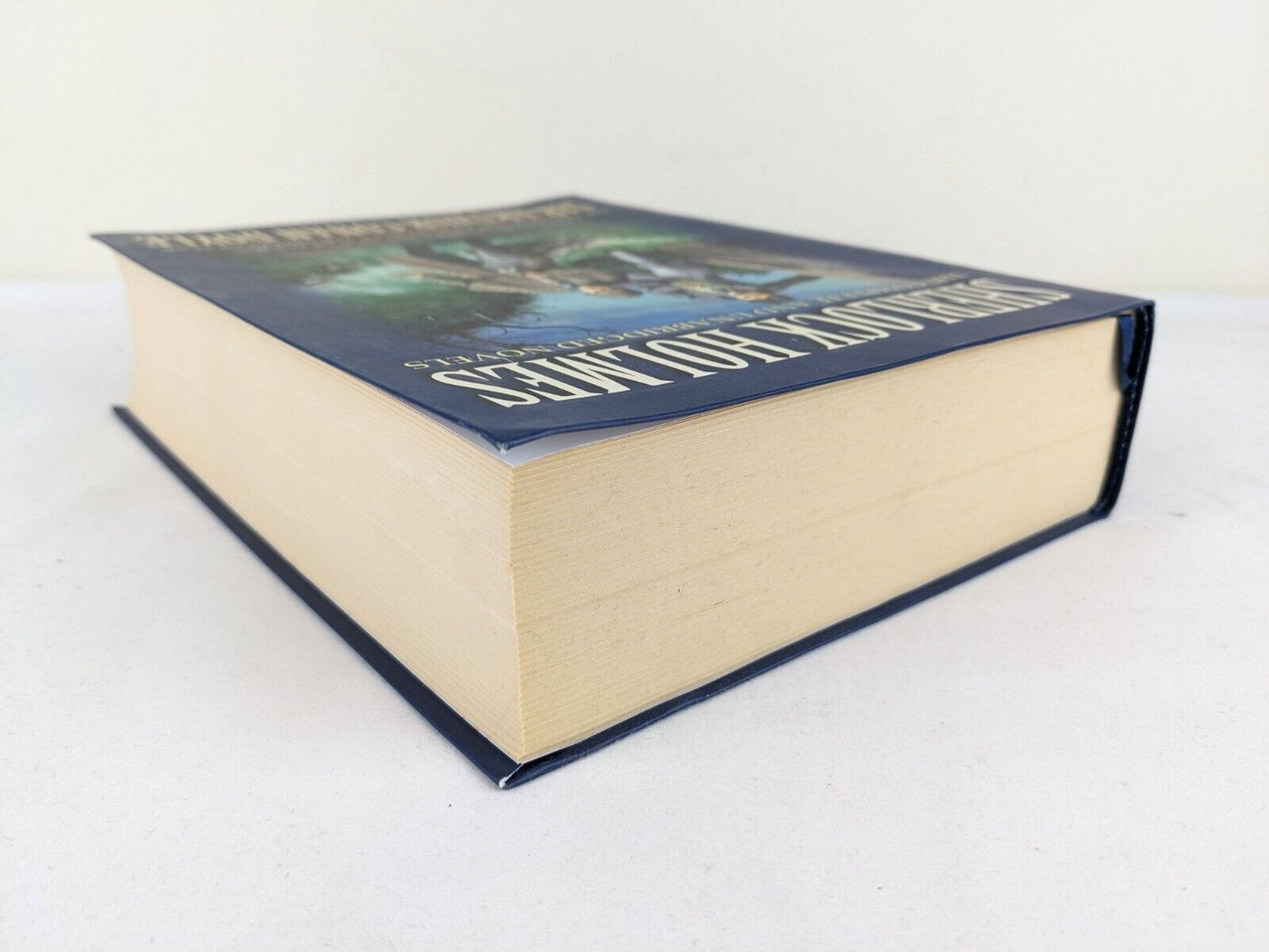 Sherlock Holmes, complete & unabridged by Sir Anthony Conan Doyle 2009