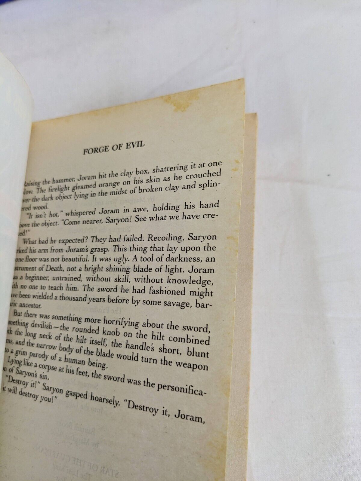 The darksword trilogy by Margaret Weis & Tracy Hickman 1994 - Alternate cover