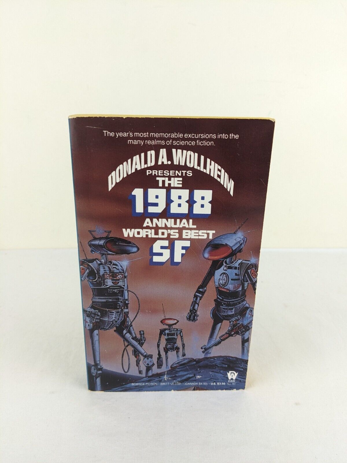 The 1988 annual world's best SF by Donald A. Wollhelm 1988 DAW