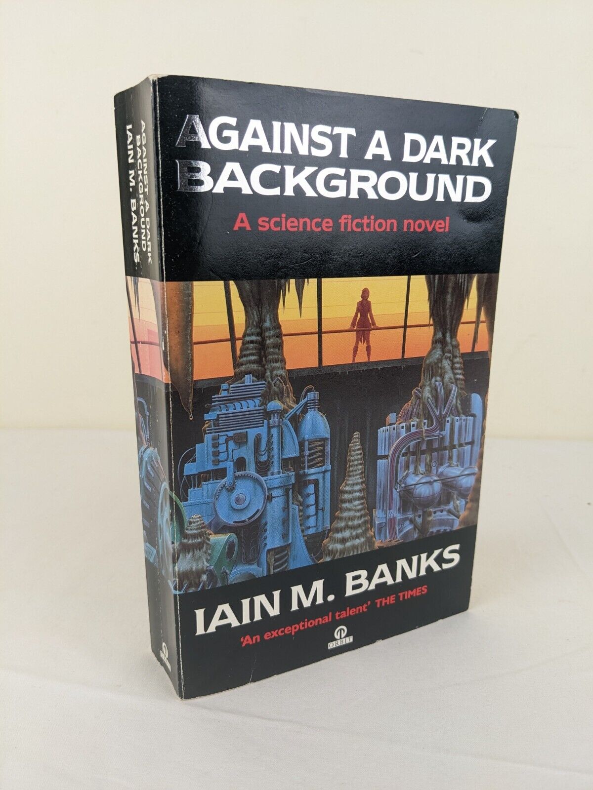 Against a dark background by Iain M. Banks 1993