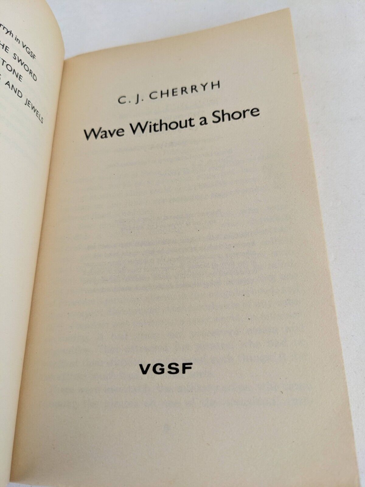 Wave without a shore by C.J. Cherryh 1988