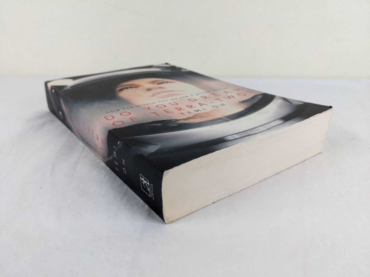 Do you dream of Terra-two? by Temi Oh 2019