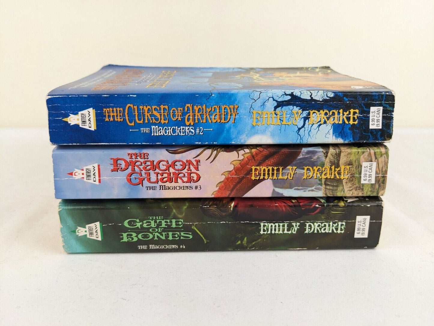 The magickers by Emily Drake - Curse of Arkady, Gate of bones & Dragon Guard