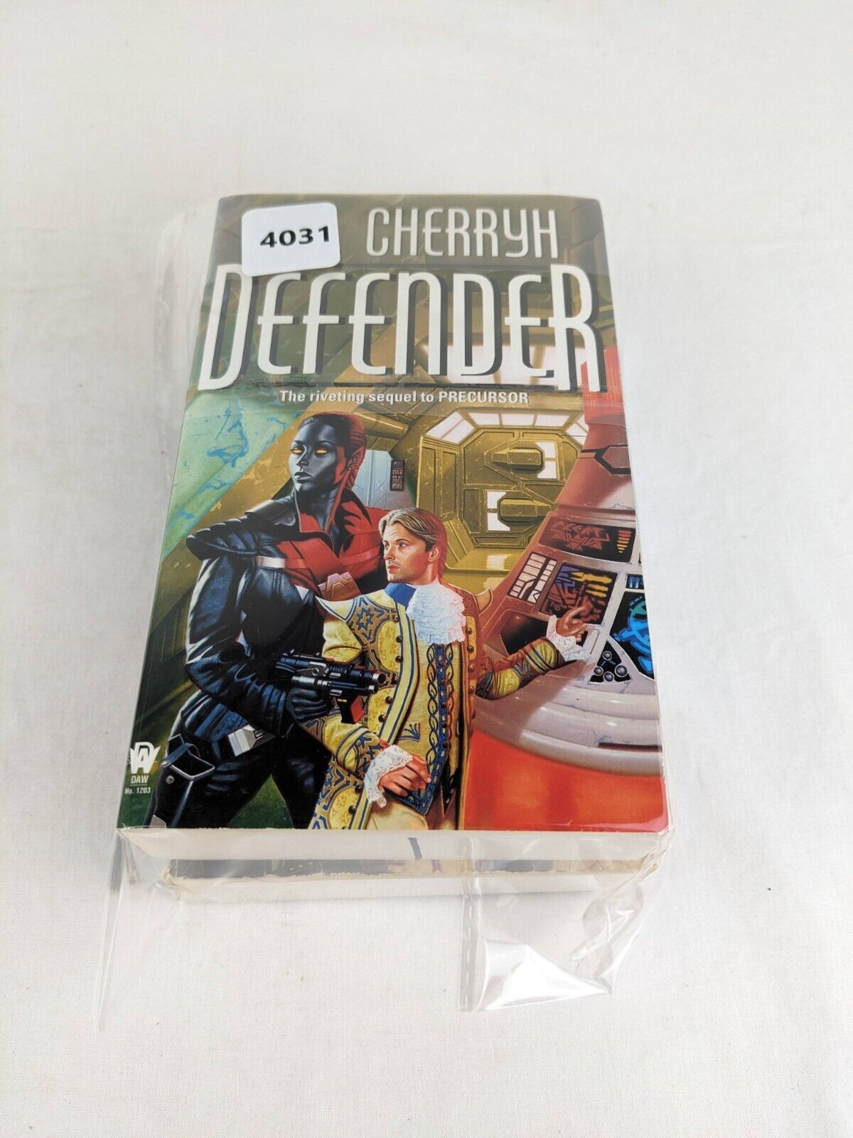 Invader & Defender by C.J. Cherryh 1996 The foreigner series