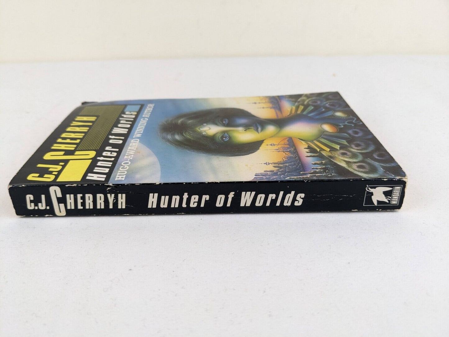 Hunter of worlds by C.J. Cherryh 1990 Hanan Rebellion