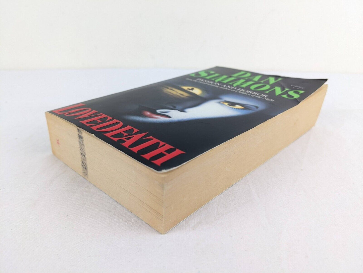 Lovedeath by Dan Simmons 1994