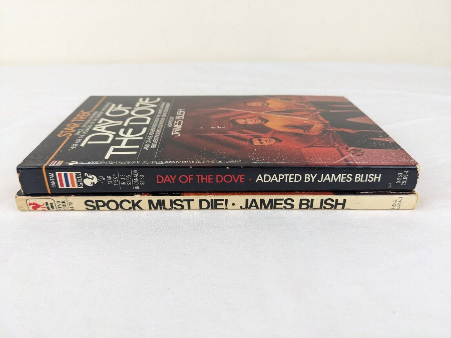 Star Trek by James Blish - Spock must die! & Day of the dove 1985