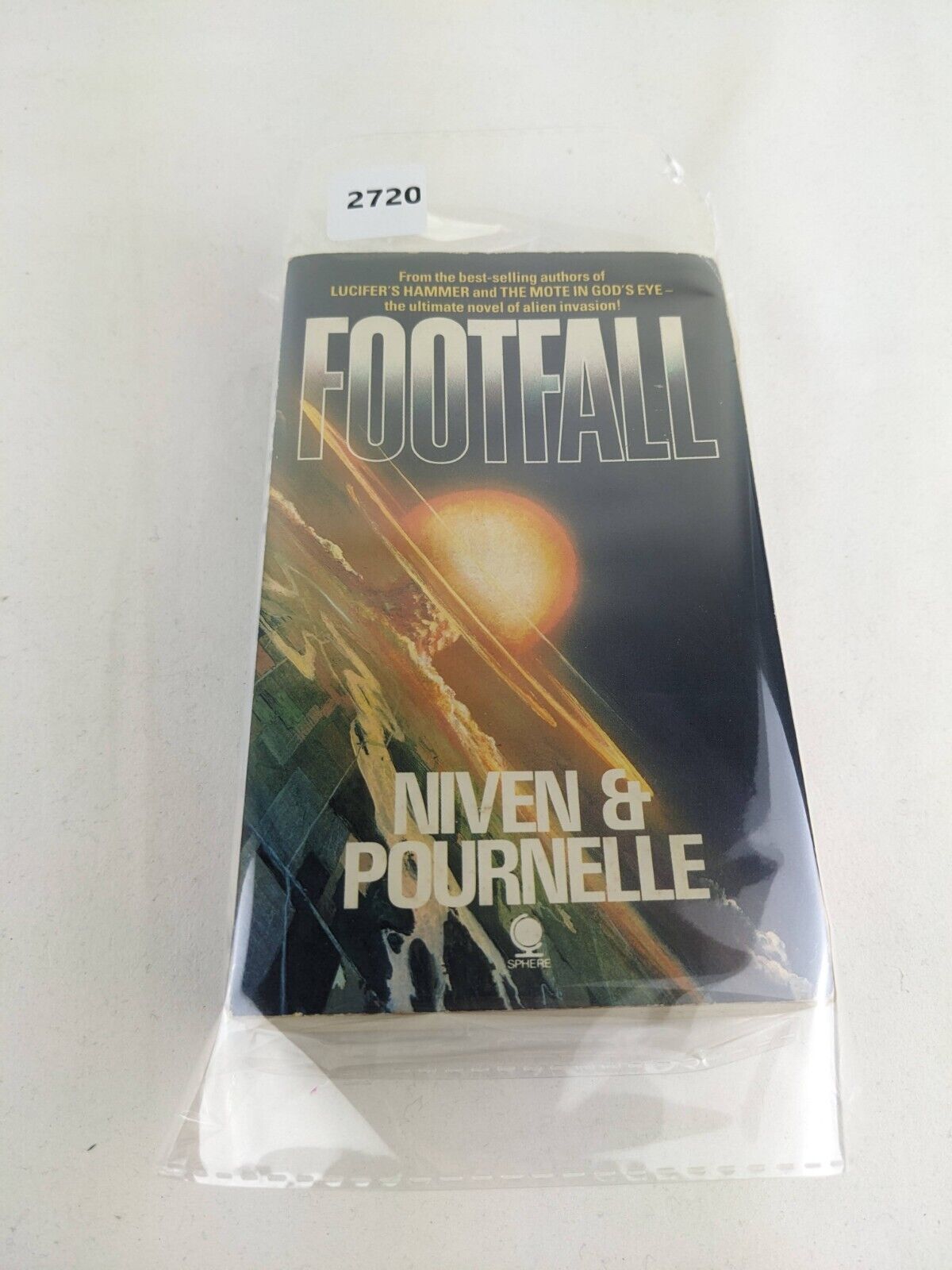 Footfall by Larry Niven & Jerry Pournelle 1985