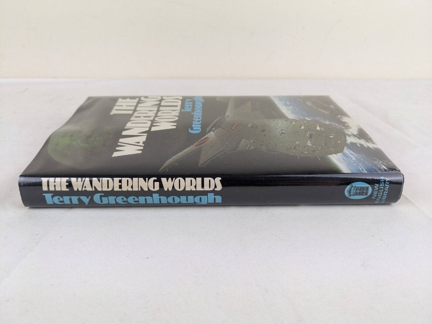 The wandering worlds by Terry Greenhough 1976 Hardcover