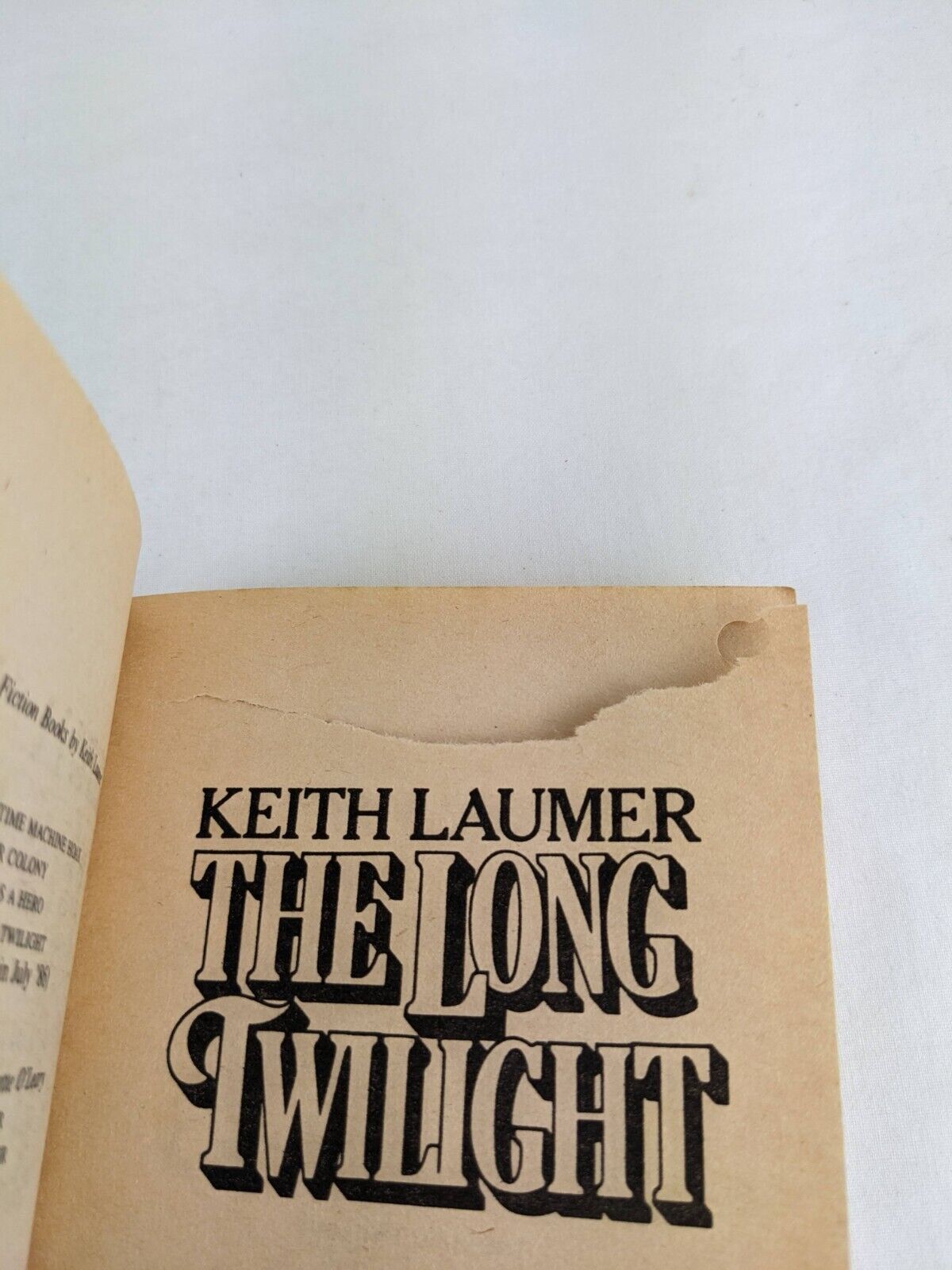 The long twilight by Keith Laumer 1986