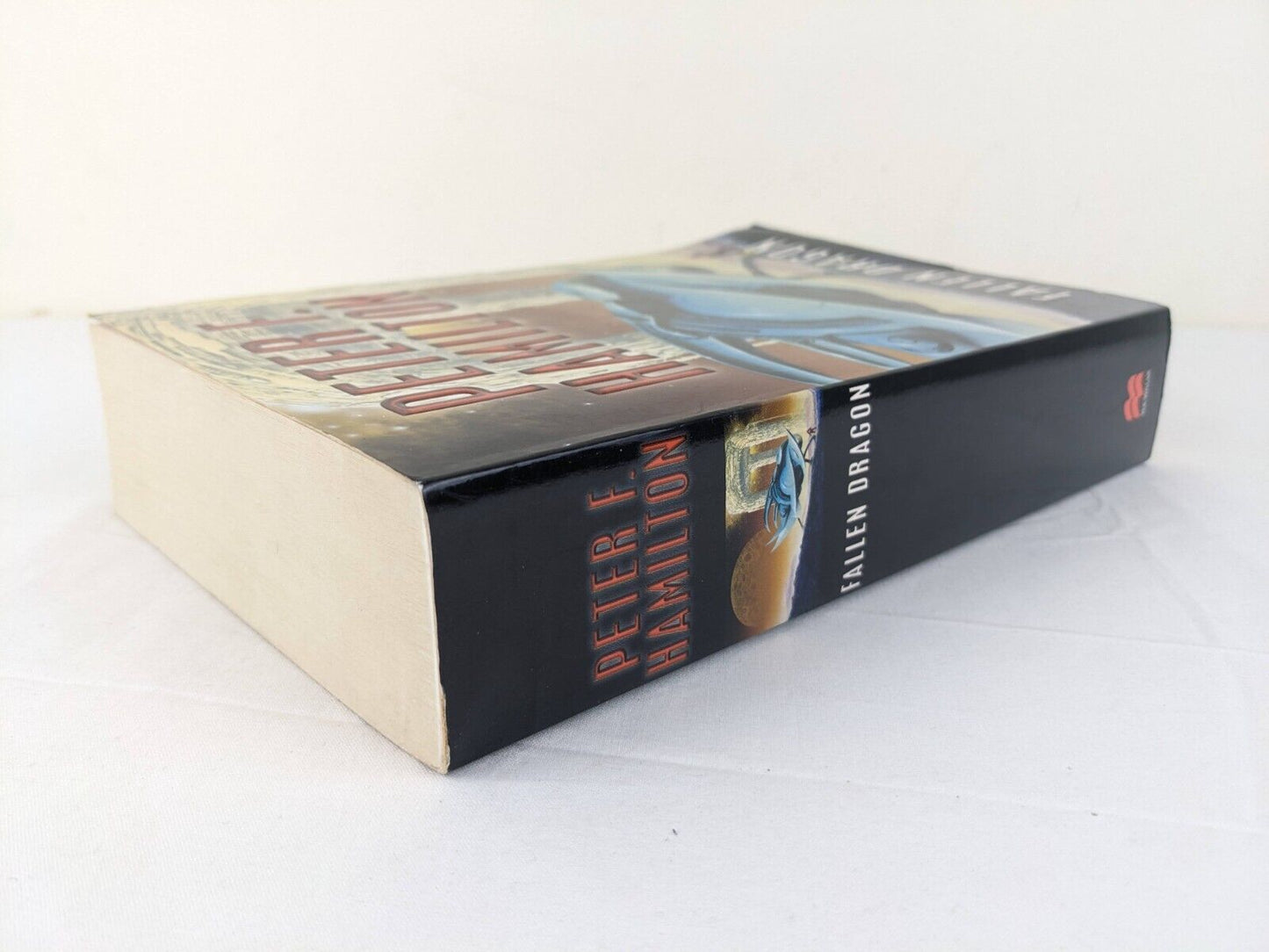 Fallen Dragon by Peter F. Hamilton 2001