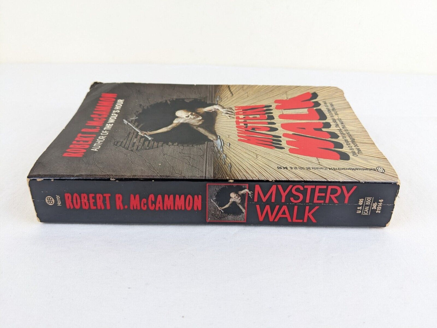 Mystery walk by Robert R. McCammon 1989